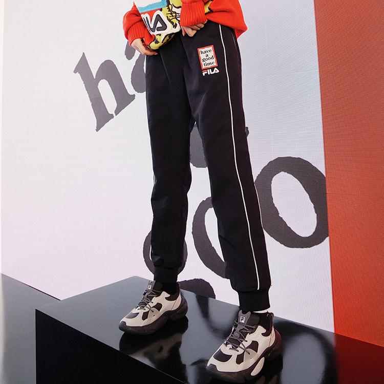 New FILA Co Branded Year Of The Tiger Collection Knitted Sweatpants Women's Jet Black F11W219806F-BK