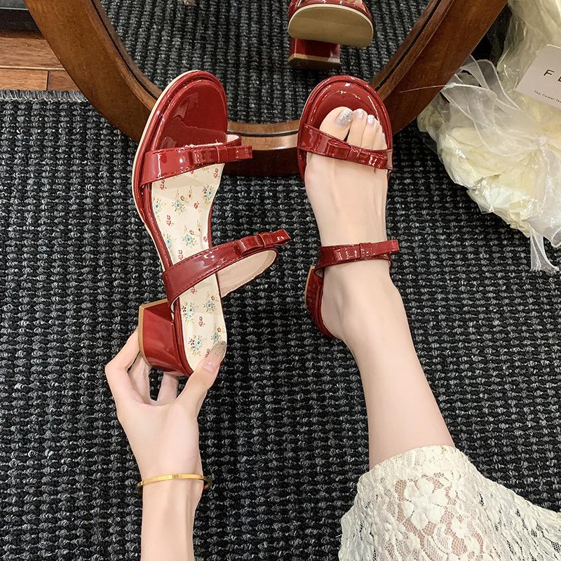 Wedge heel sandals women's 2025 new summer wear with cool slippers with skirts, beautiful French high-heeled slippers