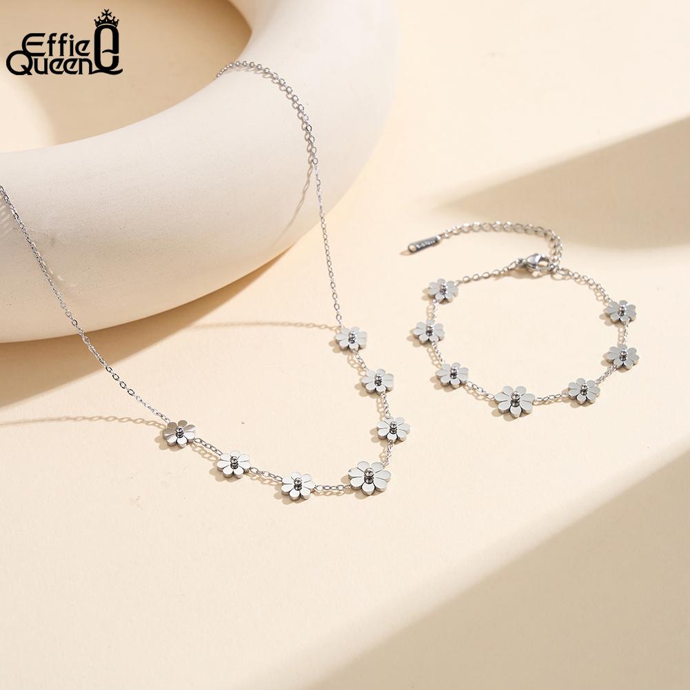 EFFIE QUEEN Stainless Steel Flower Pendant Necklaces Vintage 18K Gold Plated Daily Flower Charm Choker Jewelry Decoration STKN25