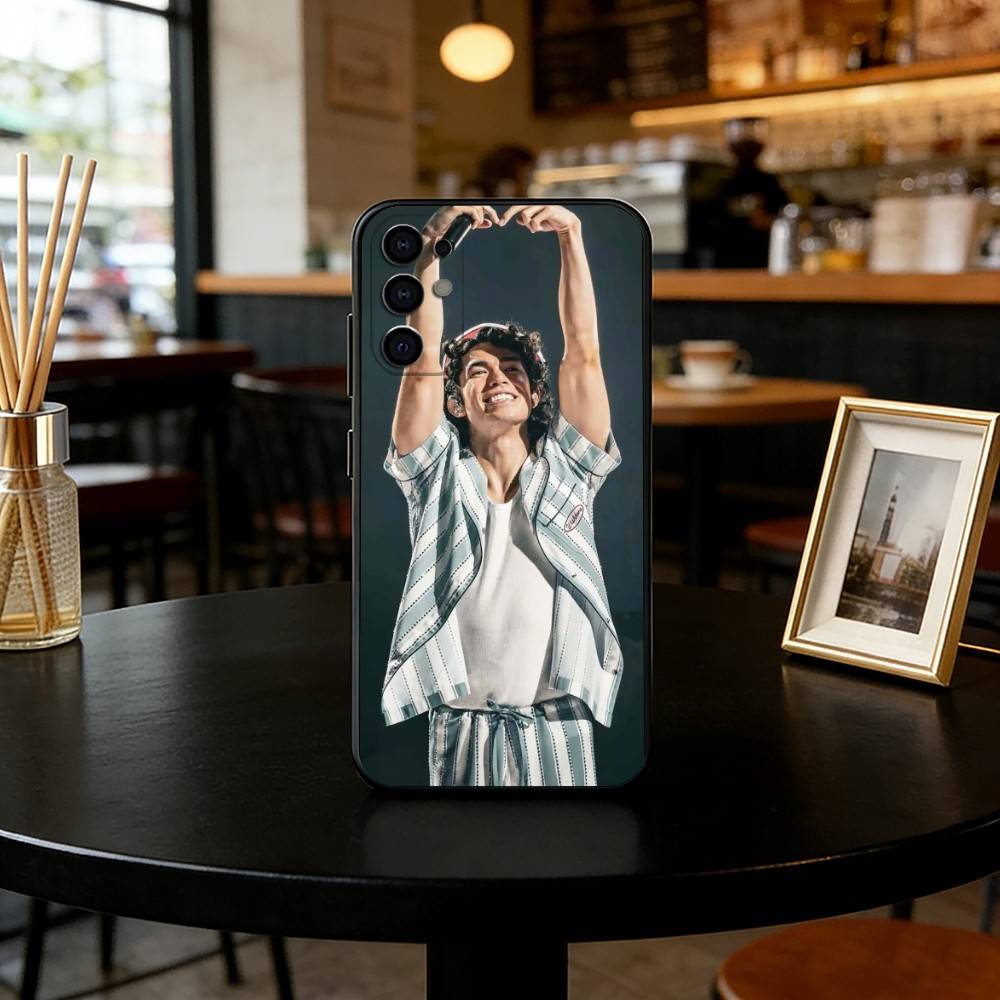 Singer C-Conan G-Gray-S Phone Case For Samsung S25,S24,S21,S22,S23,S30,Ultra,S20,Plus,Fe,Soft Silicone Black Cover