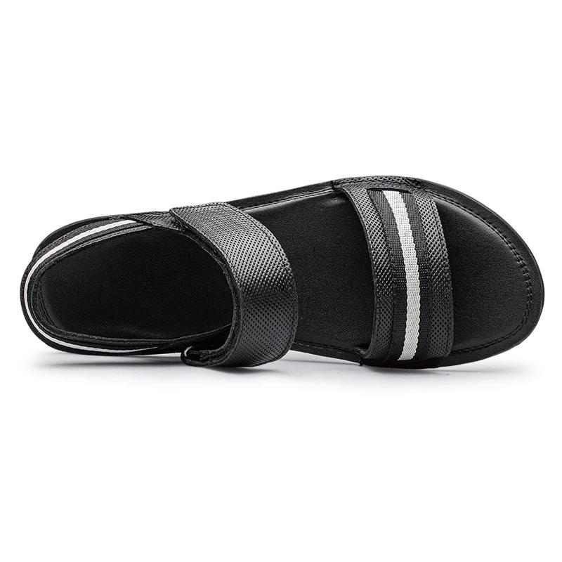 Men Sandals Summer Leisure Beach Holiday Sandals Men Shoes 2025 New Outdoor Male Retro Comfortable Casual Sandals