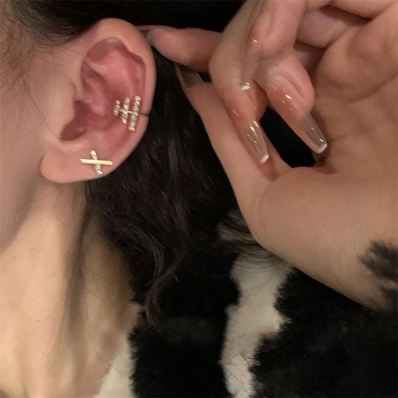 Asymmetrical Ear Bones Trendy Earrings for Women with Niche Cold Style High-end Earrings Trendy