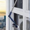 Reinigungsutensilien – Fensterschaber