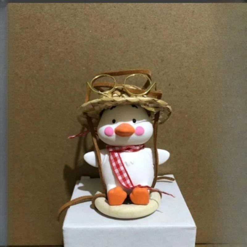 Cute swing duck for car, car interior rearview mirror hanging accessories