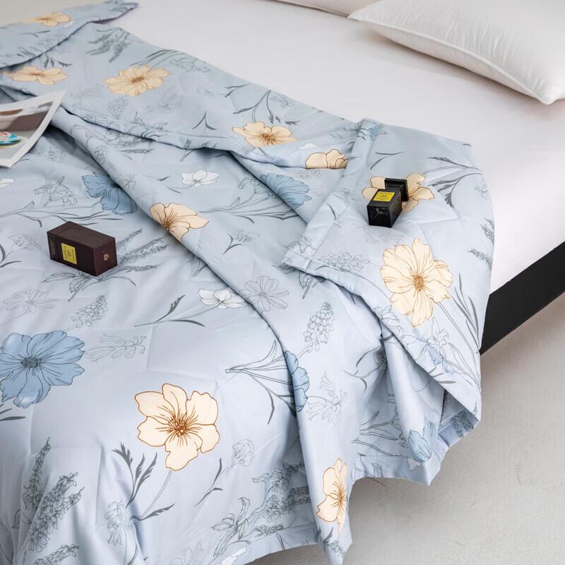 FIRS Floral Summer Cooling Quilt