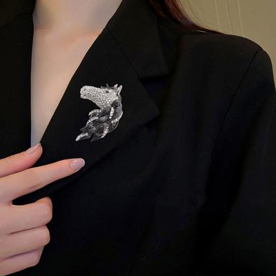 Horse Head Brooch Sparkling Alloy Animal Lapel Pin Rhinestone Inlaid Horse Brooch Clothes Accessory for Men Women Horse Lover Gift