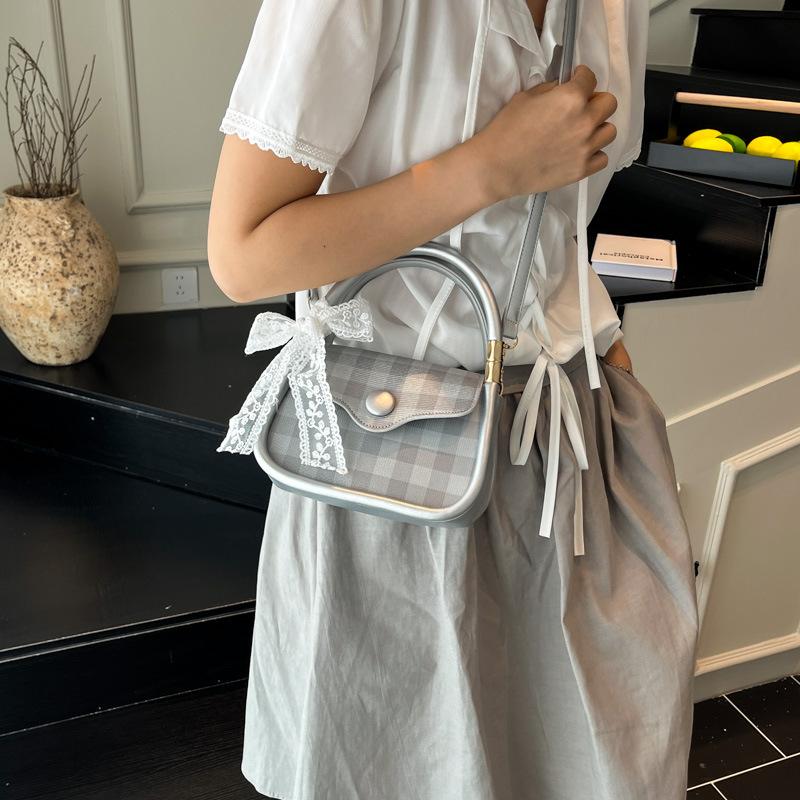 Neue vielseitige Handtasche Kleine quadratische Tasche Vielseitige Umhängetasche Karierte Umhängetasche Damentasche