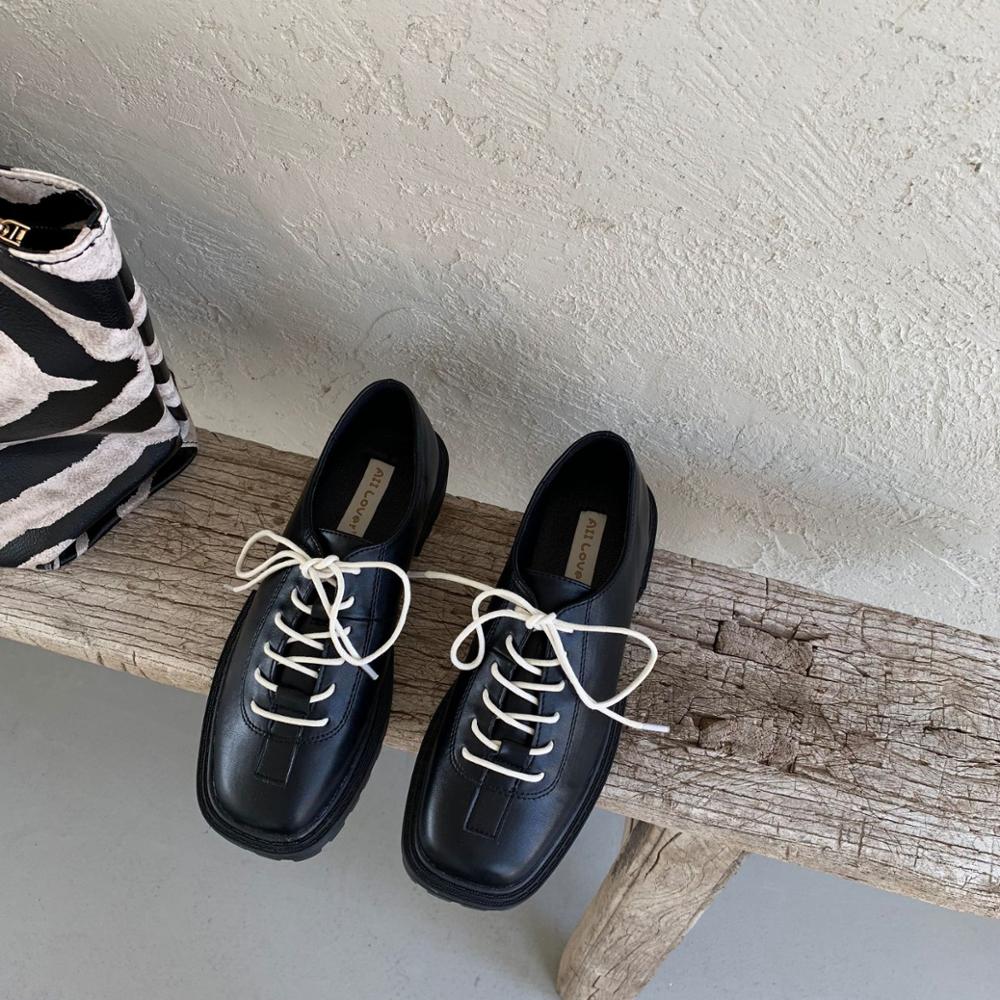 Модные туфли-оксфорды на шнуровке для женщин — фото 8