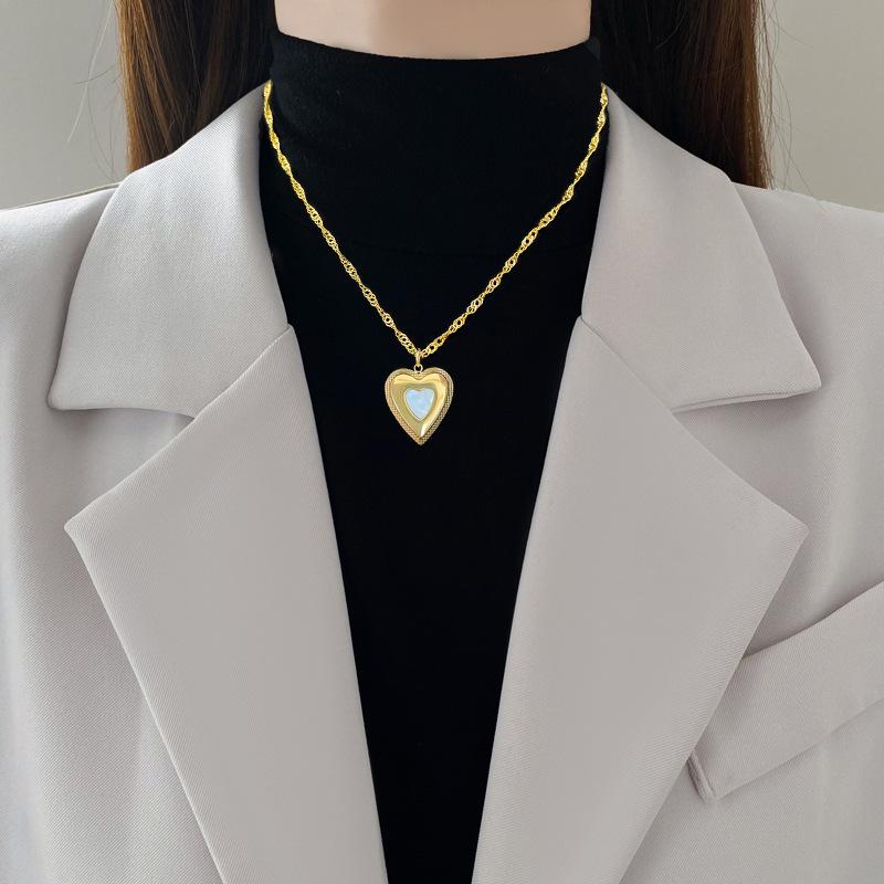 Love Shell Minimalist Furnace Real Gold Necklace Female Collarbone Chain Accessories