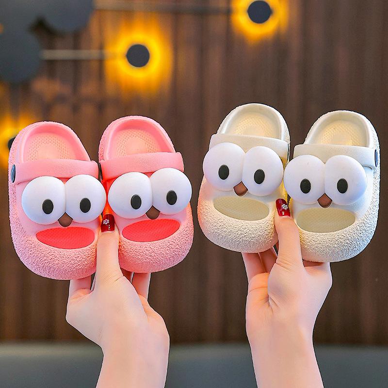 Children's Summer Indoor and Outdoor Cartoon-eye Sandals for Infants and Toddlers, Baby Bath Clogs with Closed Toe for Boys