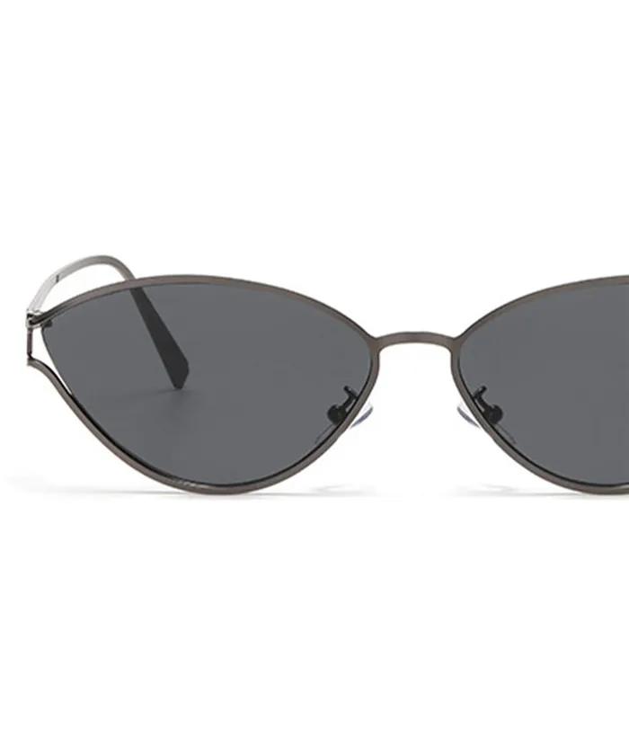 VEGA (NOIR)