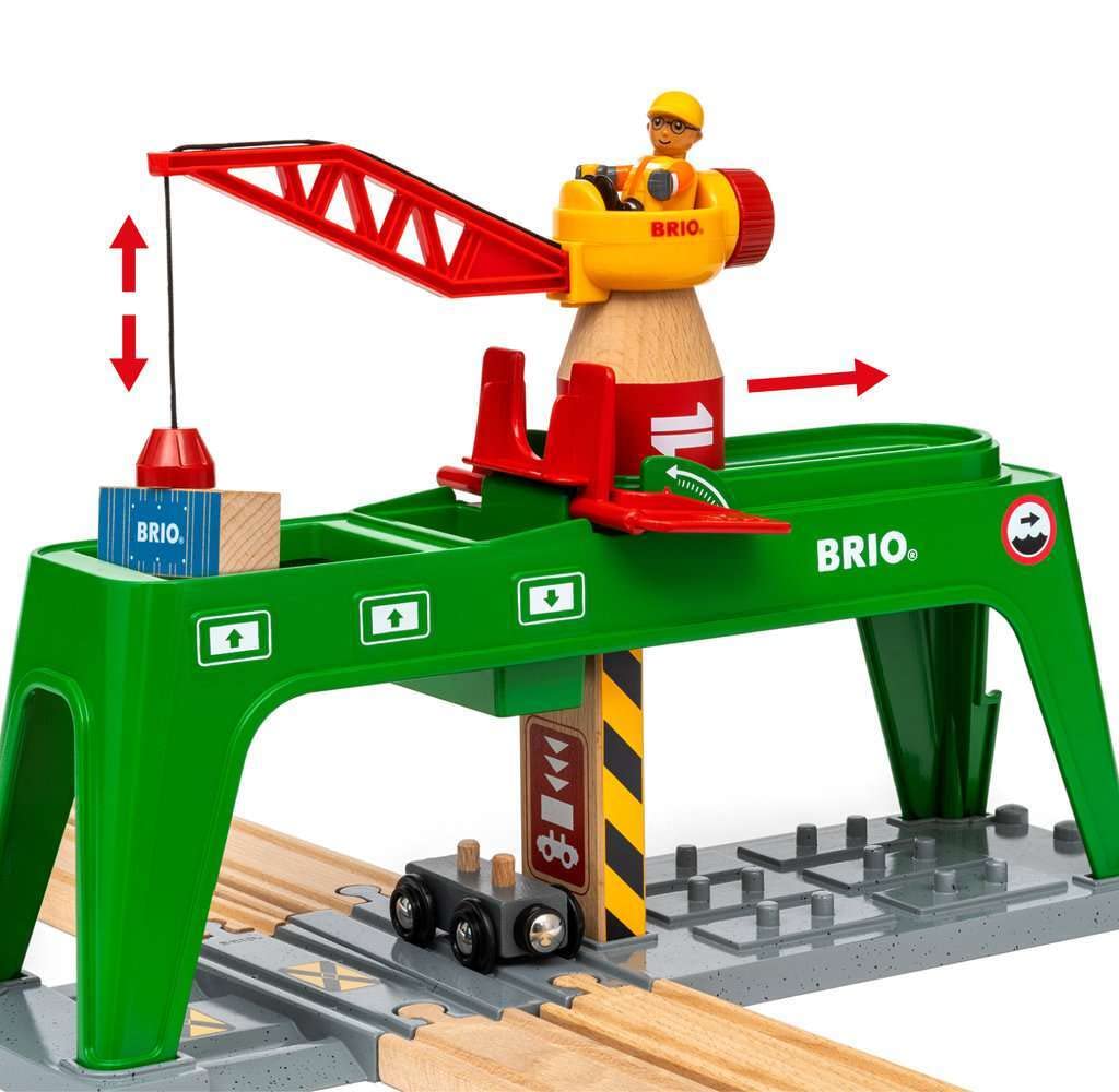 BRIO Containerkran für Kinder ab 3 Jahren und Holzspielzeug-Gleislandschaft Geschenk 33996, aufwärts. [Spielzeug, Zug, Set, Teile, (Geburtstag/Weihnachten)]