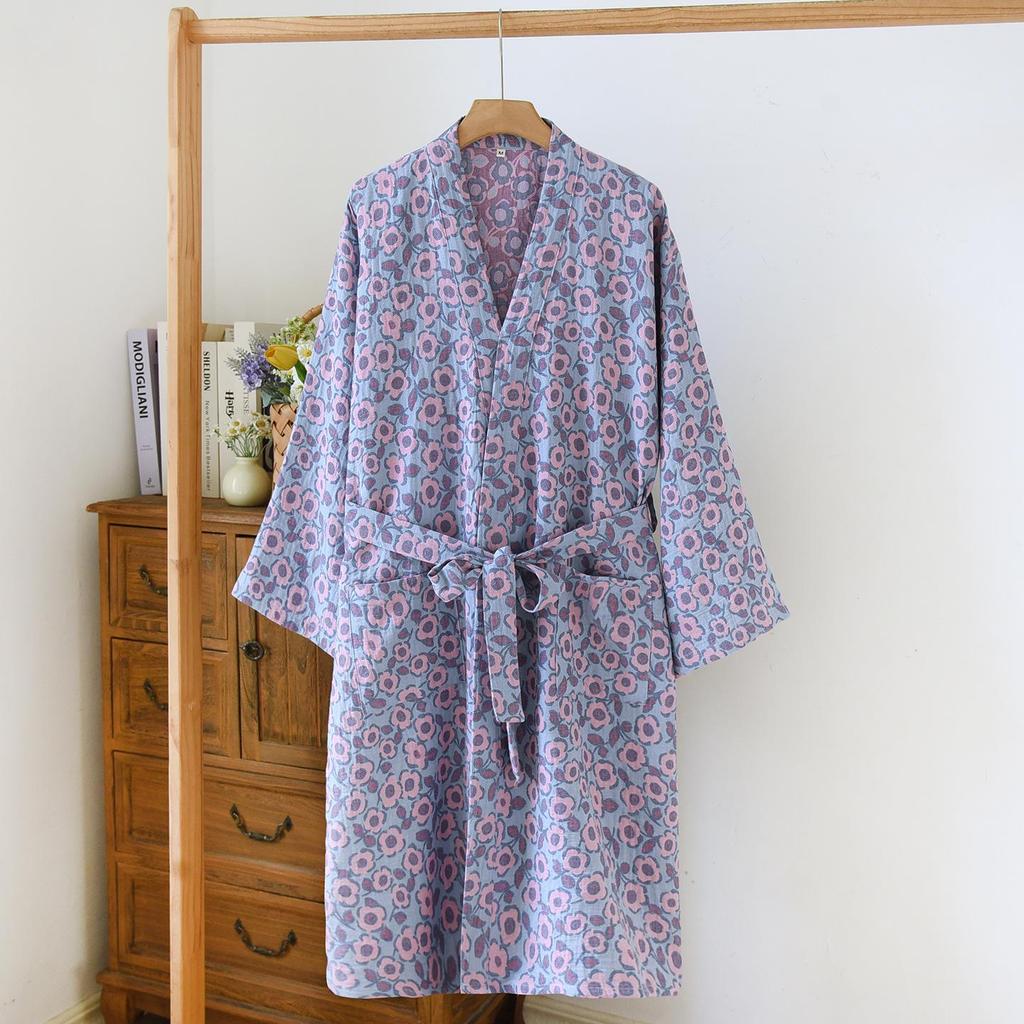 Women's Retro Jacquard Cotton Yukata: Lightweight Spring/Autumn Nightgown and Kimono-Style Pajamas.