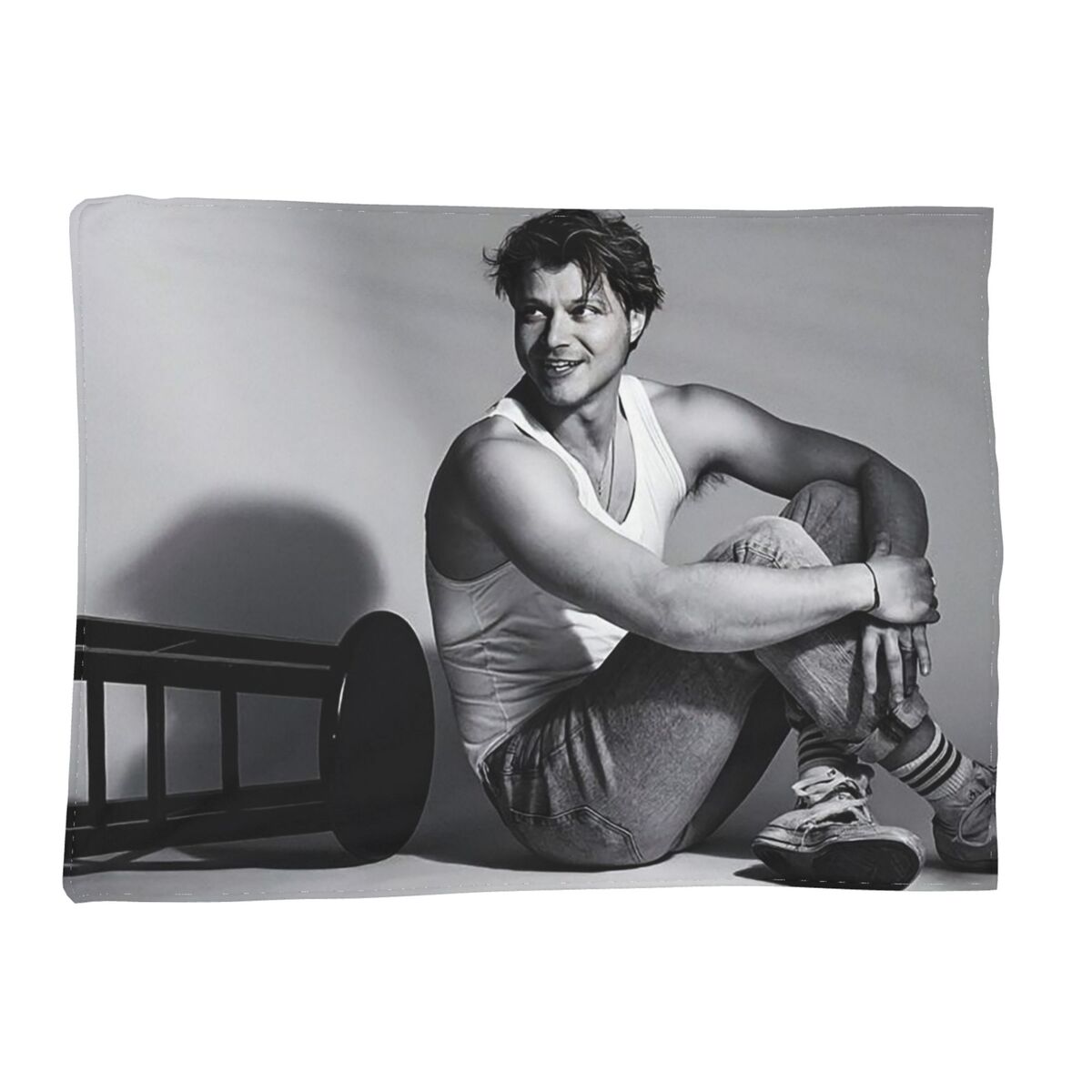 

Soft Rudy Pankow JJ Maybank Poster Blanket Soft Warm Flannel Throw Blanket Plush for Bed Living room Picnic Travel Home Sofa 30x40in