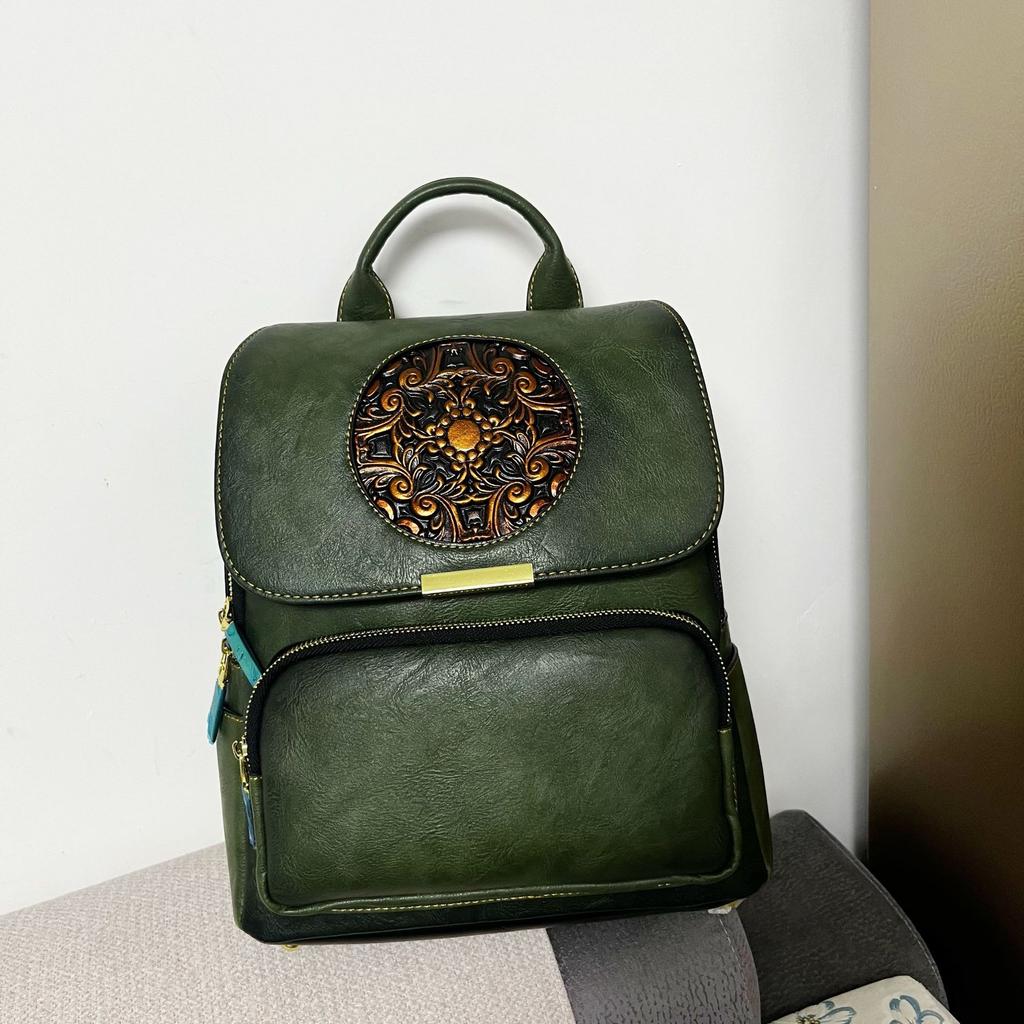 Vintage Embossed Women‘s Backpack Large Capacity Water-Resistant Chinese Style Backpacks Leather Travel Worker Commuter Rucksack