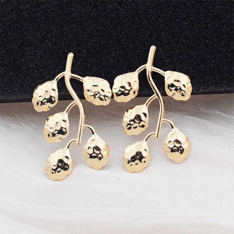 Irregular Branch Leaf Geometry Golden Smooth Stud Earrings for Women Girl Korean Love Aesthetic Daily Life Minimalist Jewelry