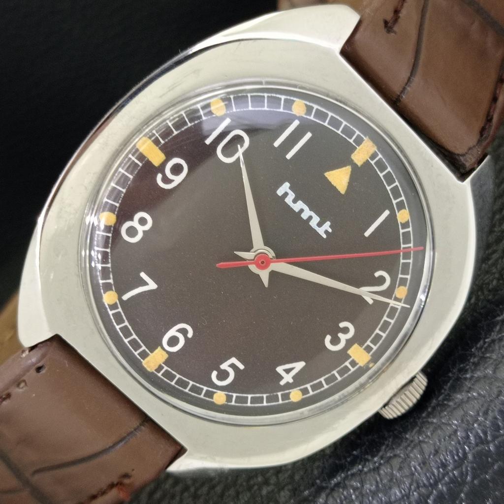 VINTAGE HMT HAND-WINDING INDIAN MENS BROWN COLOR DIAL WATCH A702801-1 R211-a702801