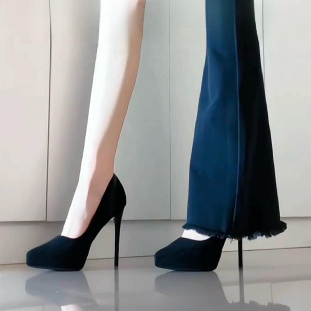 

Black waterproof table high heels spring and autumn 2025 new suede pointed head thin heel temperament small man not tired feet single shoes 34