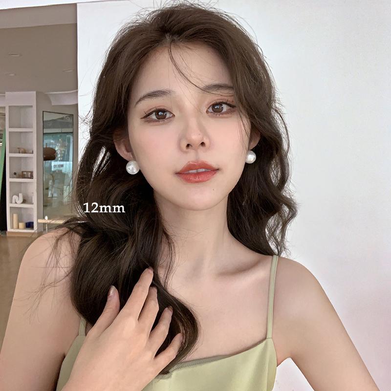 High-end High-quality Pearl Earrings for Women with Niche Design Earrings Light Luxury Ear Buckles