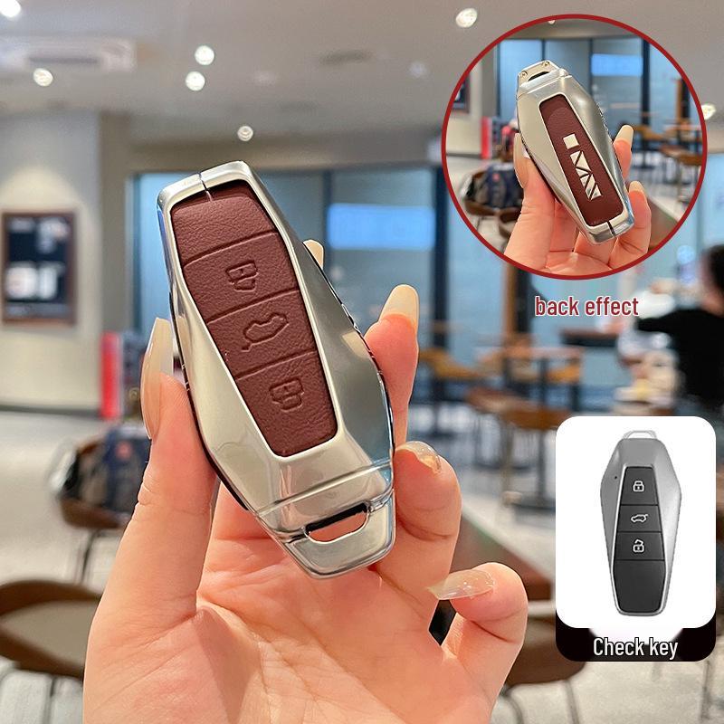 

2024 Chery EQ7 Key Cover: Premium Metal & Leather Case for Comfort EQ7
