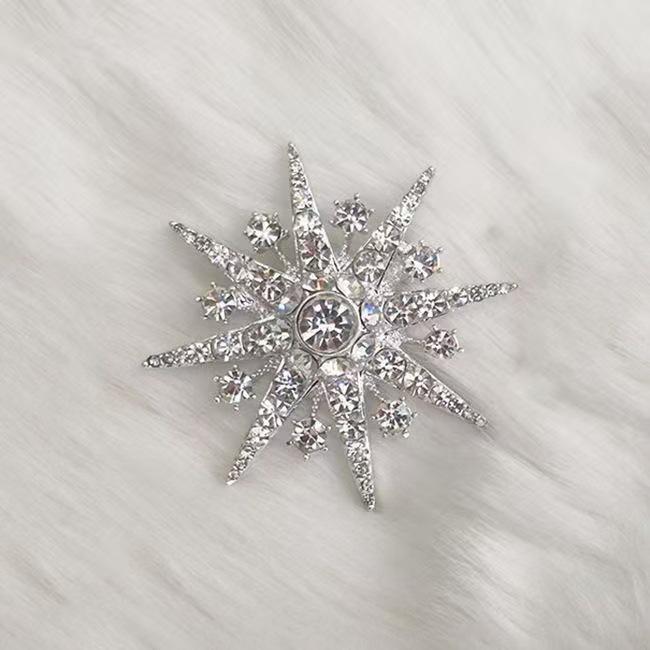 Elegant Silver Snowflake Diamond Brooch - Women's Luxury Corsage Accessory.