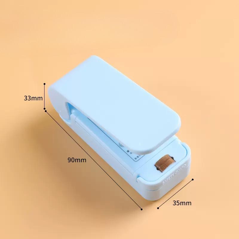 

1pc Snack Packaging Bag Sealer,Portable Mini Sealer for Picnic,Hand Press Plastic Sealing Machine,Bag Closure Magic Tool небо синє кольору
