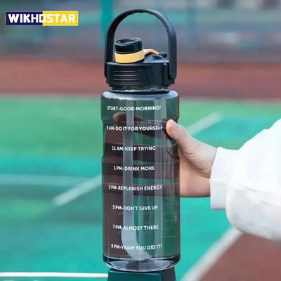 1,5 L / 2 L / 3 L Butelkowany Kubek Sportowy o Dużej Pojemności Szczelny Z Znacznikiem Czasu i Słomką Plastikowy Do Domu Sportów na Świeżym Powietrzu