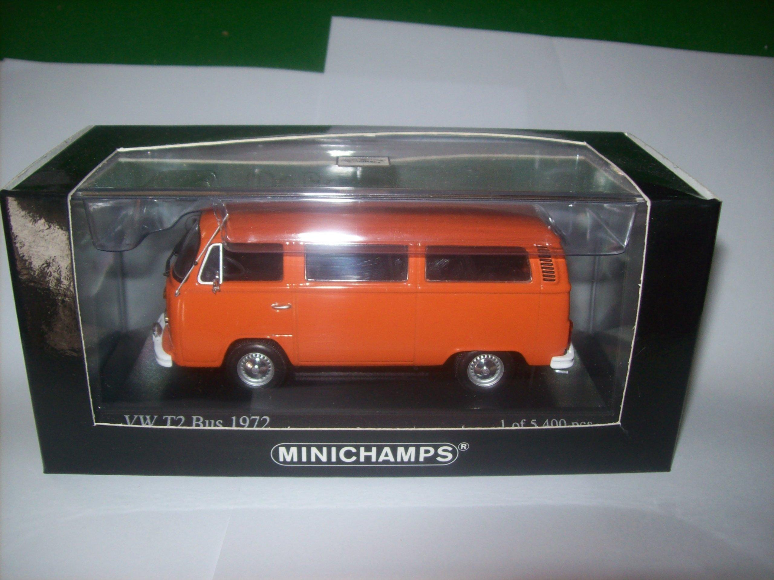 

Автобус VW T2 1972 р. 400053000 1/43 (Помаранчевий)