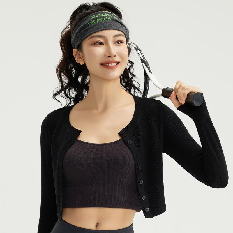 

Осенний вязаный кардиган на нескольких пуговицах: Топ с круглым вырезом и длинными рукавами для улицы и спорта S/M чёрный