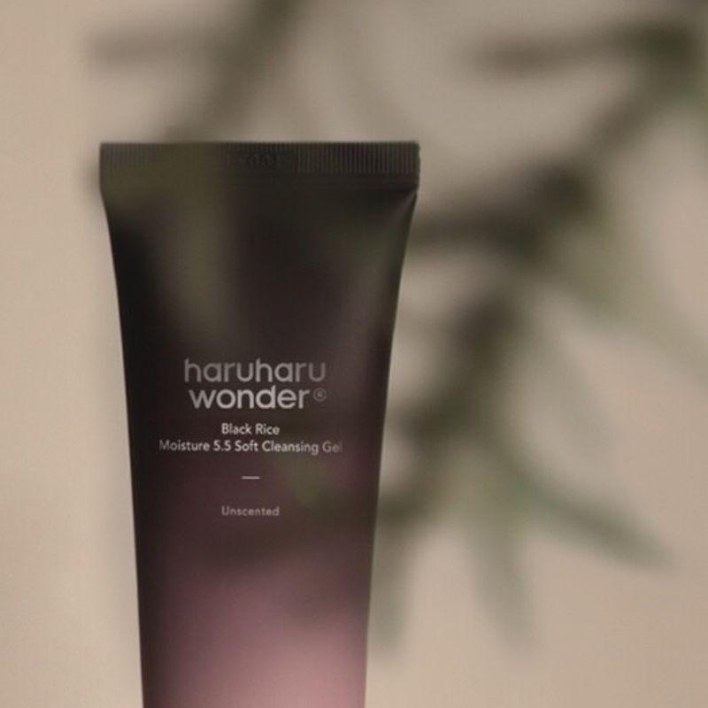 

Haruharu Wonder Black Rice Moisture Mildly Acidic Soft Cleansing Gel 100ml 100ml