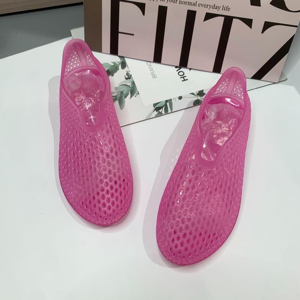 New Summer Hole Shoes Women's Korean Version Breathable Foot Cover Low-top Beach Shoes Casual Flat Bottom Hollow Bag and Cool Slippers