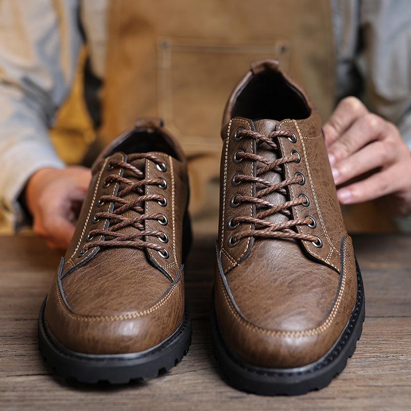 

Обувь мужская новая повседневная кожаная обувь британская ретро-обувь мужская обувь универсальная модная обувь 2025 популярная рабочая обувь 39 коричневый