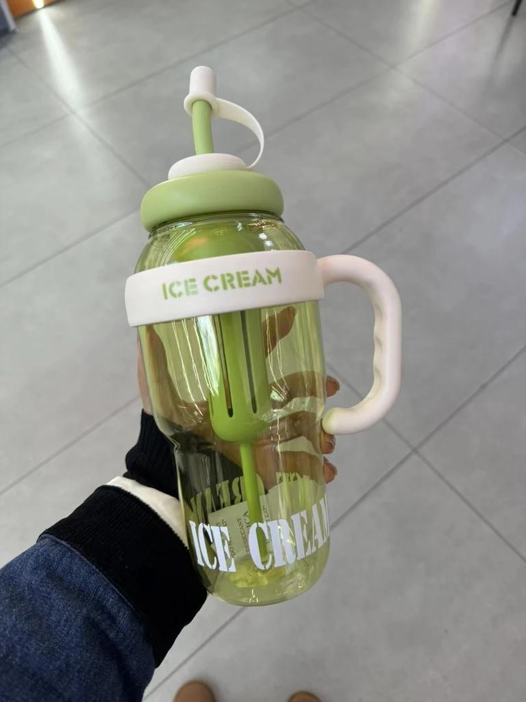 1300ML Large Capacity Sports Water Bottles Cute Portable Straw Cup Water Bottle For Outdoor Sport Travel Fitness Drinking Bottle