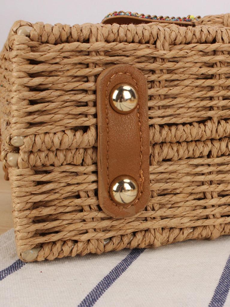 Minimalistisk vävd crossbody-väska i pappersrep för semester vid havet