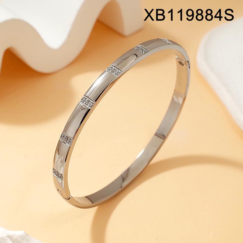 Diamond Inlaid Luxury Titanium Steel Bracelet – Gold Plated, Simple & Stylish Design