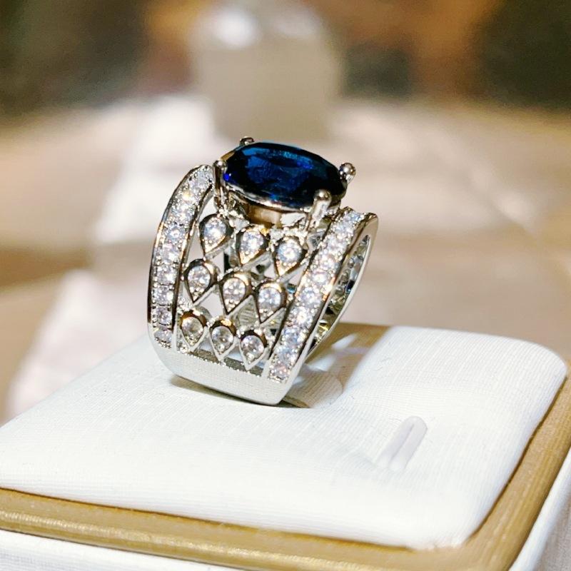 Bijoux Plaqué Or Zircon Cuivre Bague Maille Saphir pour Femmes Bijoux Mains Populaires Européens et Américains