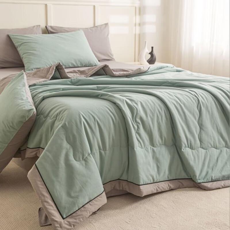 HLA HOME Reversible Summer Quilt