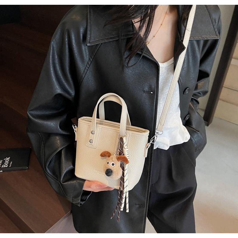 Today's Popular Small Bags for Women's Summer Versatile New Simple Messenger Bags Bucket Bags