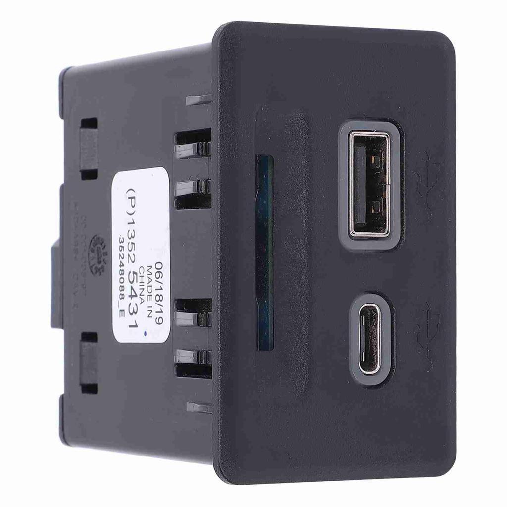Konzol USB csatlakozó Aux bemenet Adapter 13525431 Plug and Play Strapabíró CT6 XT4 XT6 XTS-hez