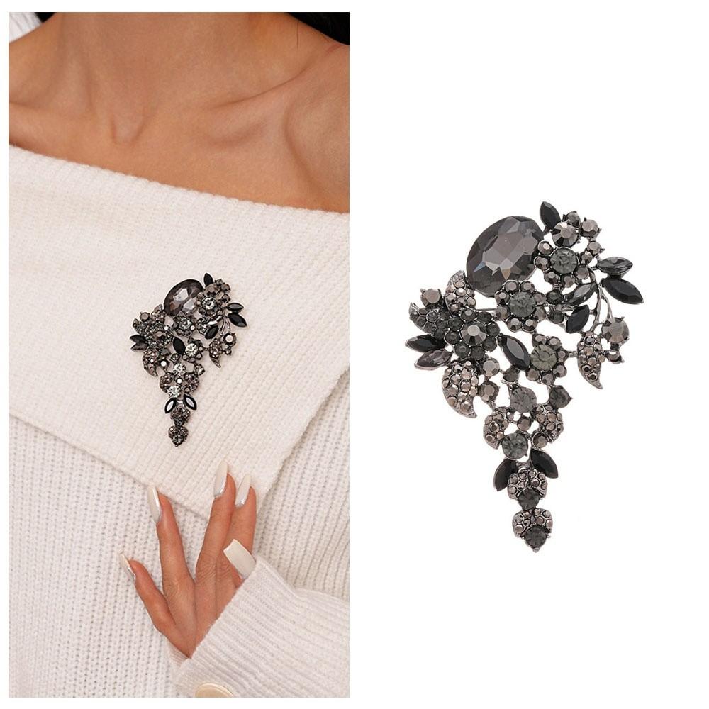 Badge Rhinestone Flowers Brooch Encrusted Flowers Suit Collar Pin  Party Dress Decoration