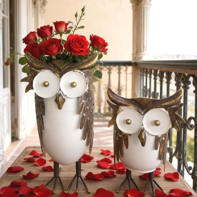 Lightweight Iron Owl Planter Flower Pot Easy to Move for Indoor or Outdoor Garden Decoration Multipurpose Planting Option