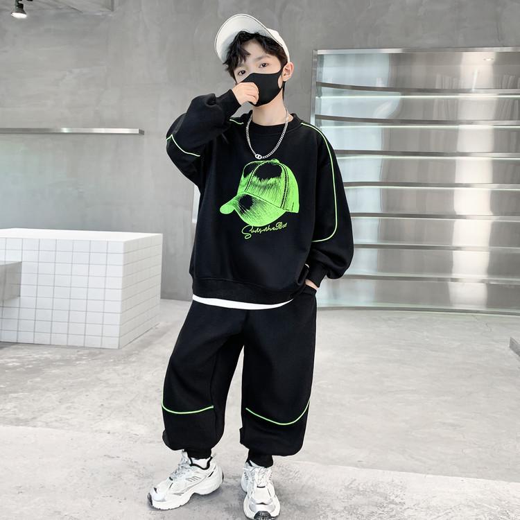 

Boys Autumn 2025 Casual Suit – Cool and Stylish Sportswear for Kids 130 for height ~120 cm