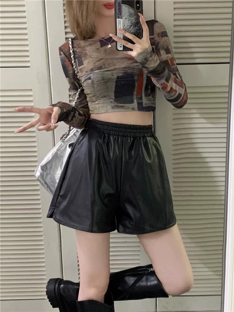 

2026 Korean Style High Waist PU Leather A-line Shorts - Women s Autumn Wide Leg Slimming Casual Pants L