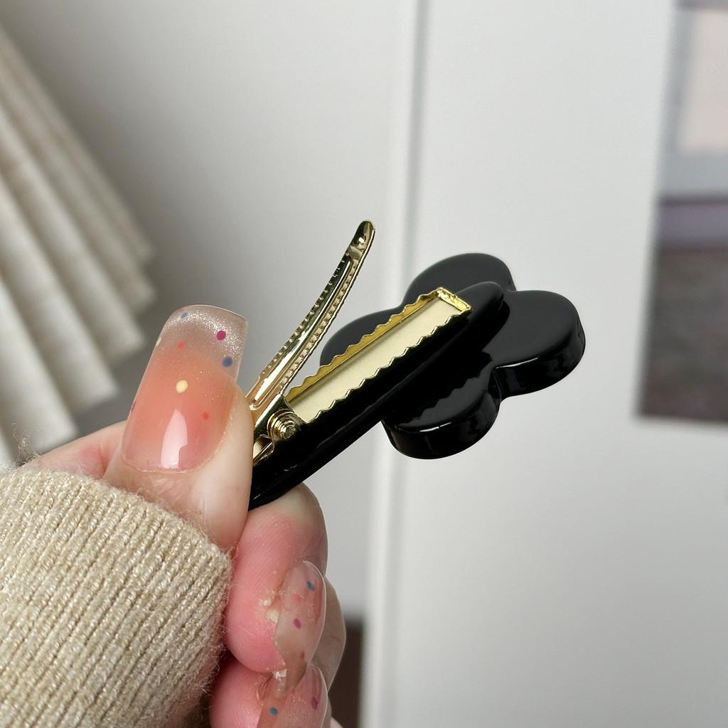 Floral Crafted Beautifully Mini Hair Clips With Sparkling Rhinestones For A Chic Daily Look