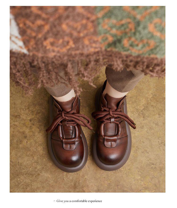 Stylish Handmade Leather Retro Women's Thick-Soled Ankle Boots - Lace-Up Round-Toe Martin Boots for Autumn and Winter.