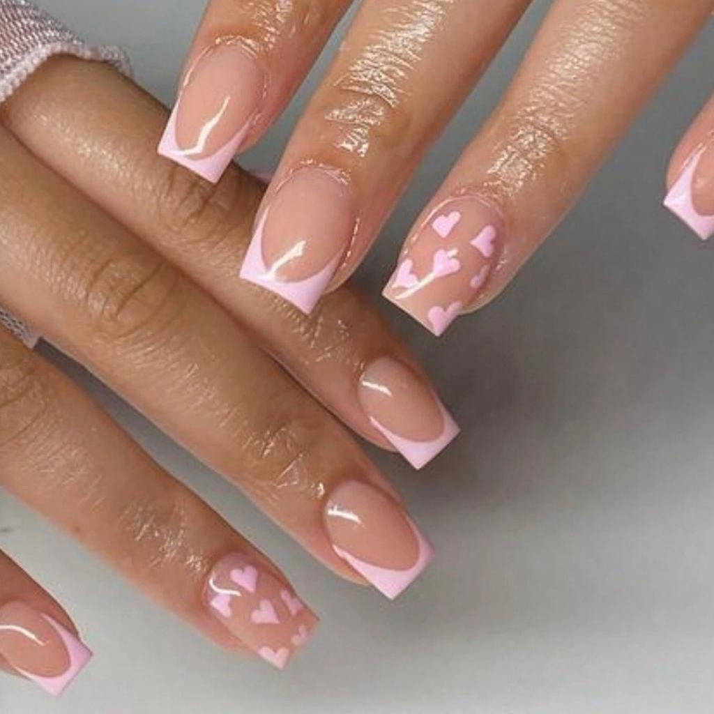 24Pcs Nude Short Square Press On Nails White Heart Print Valentine Full Cover False Nail Tips