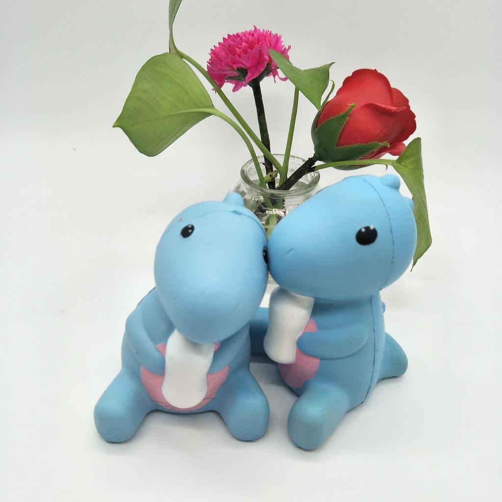 2017 Jumbo 11cm Kawaii Cute Squishy Milk Bottle Super Slow Rising Dinosaur Baby Cartoon Kids Toy