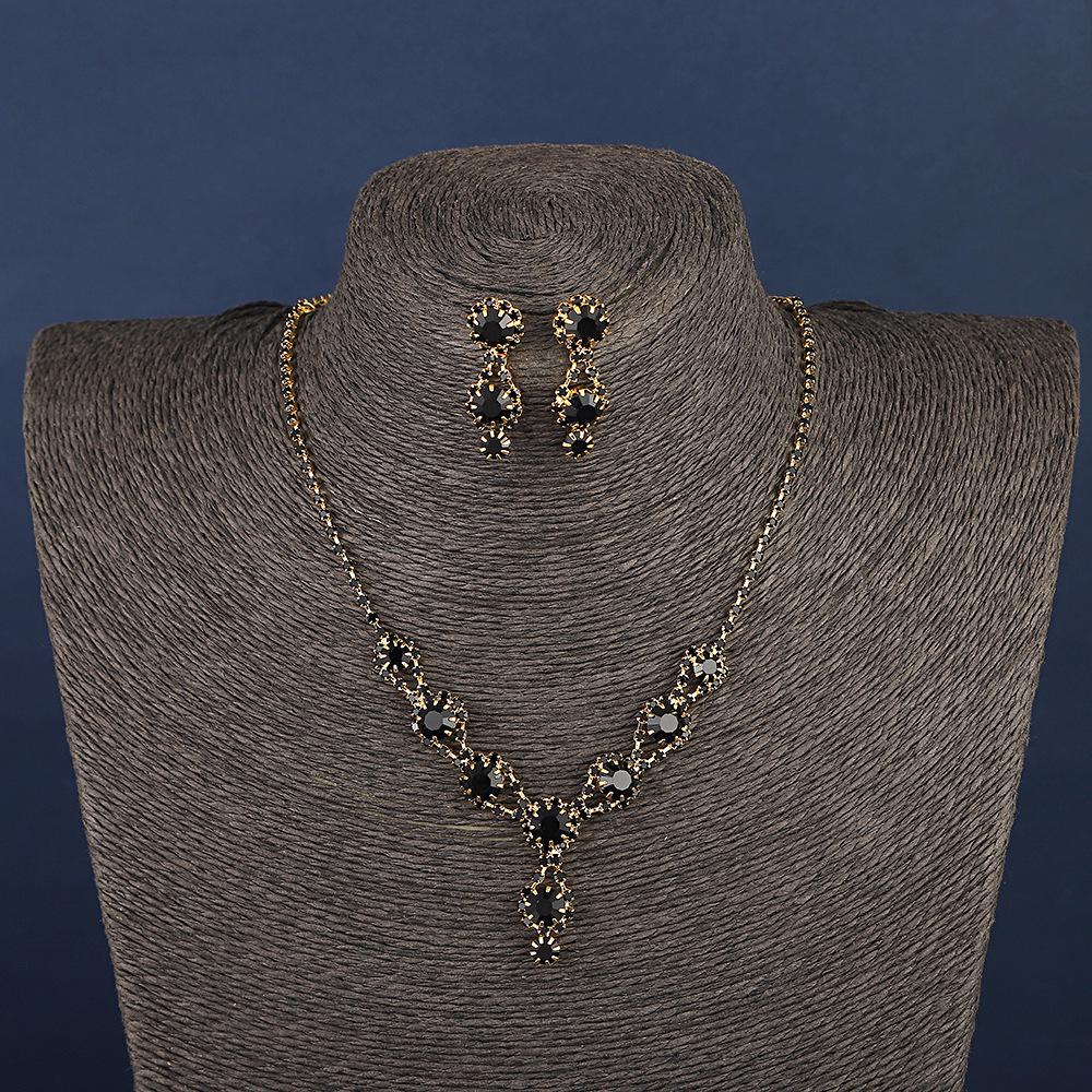 European American Fashion Rhinestone Earrings & Necklace Bridal Set