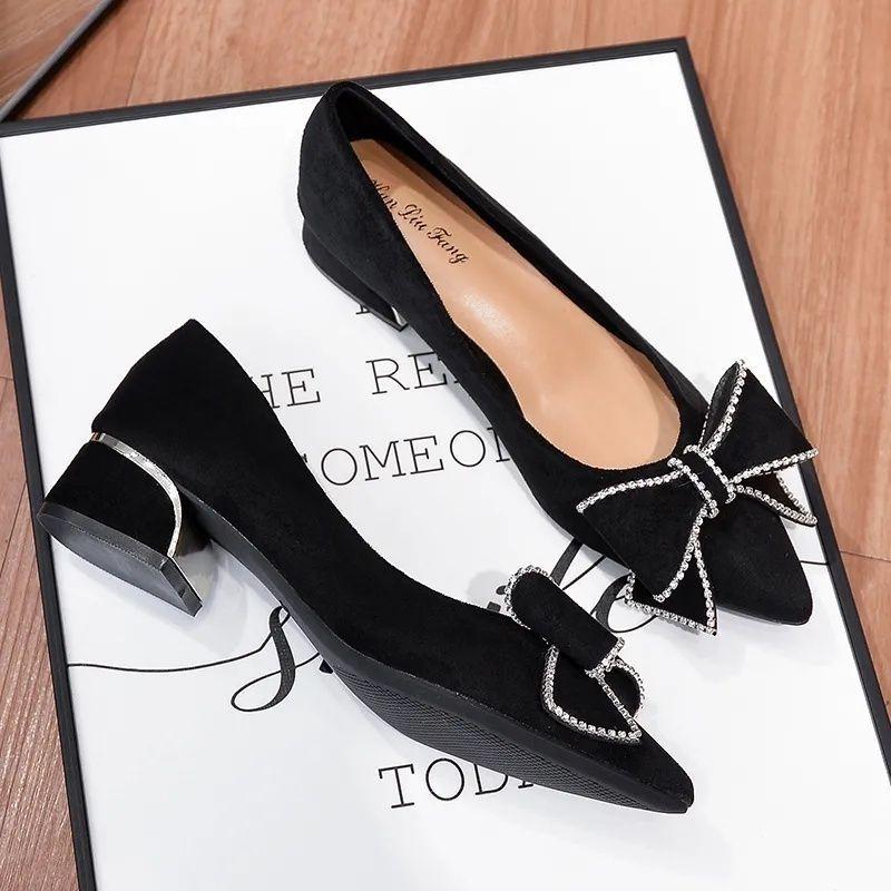 Letní ins módní dámské boty prémiové černé kamínkové dekorační detaily špičaté lodičky