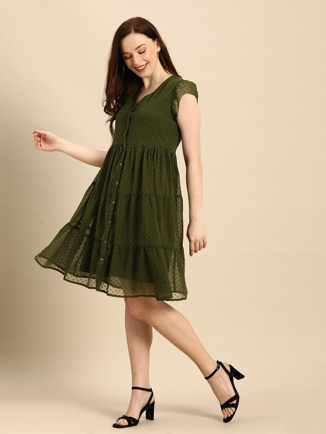 

Темно-оливково-зеленое многоярусное платье с V-образным вырезом собственного дизайна S темный оливковый зеленый